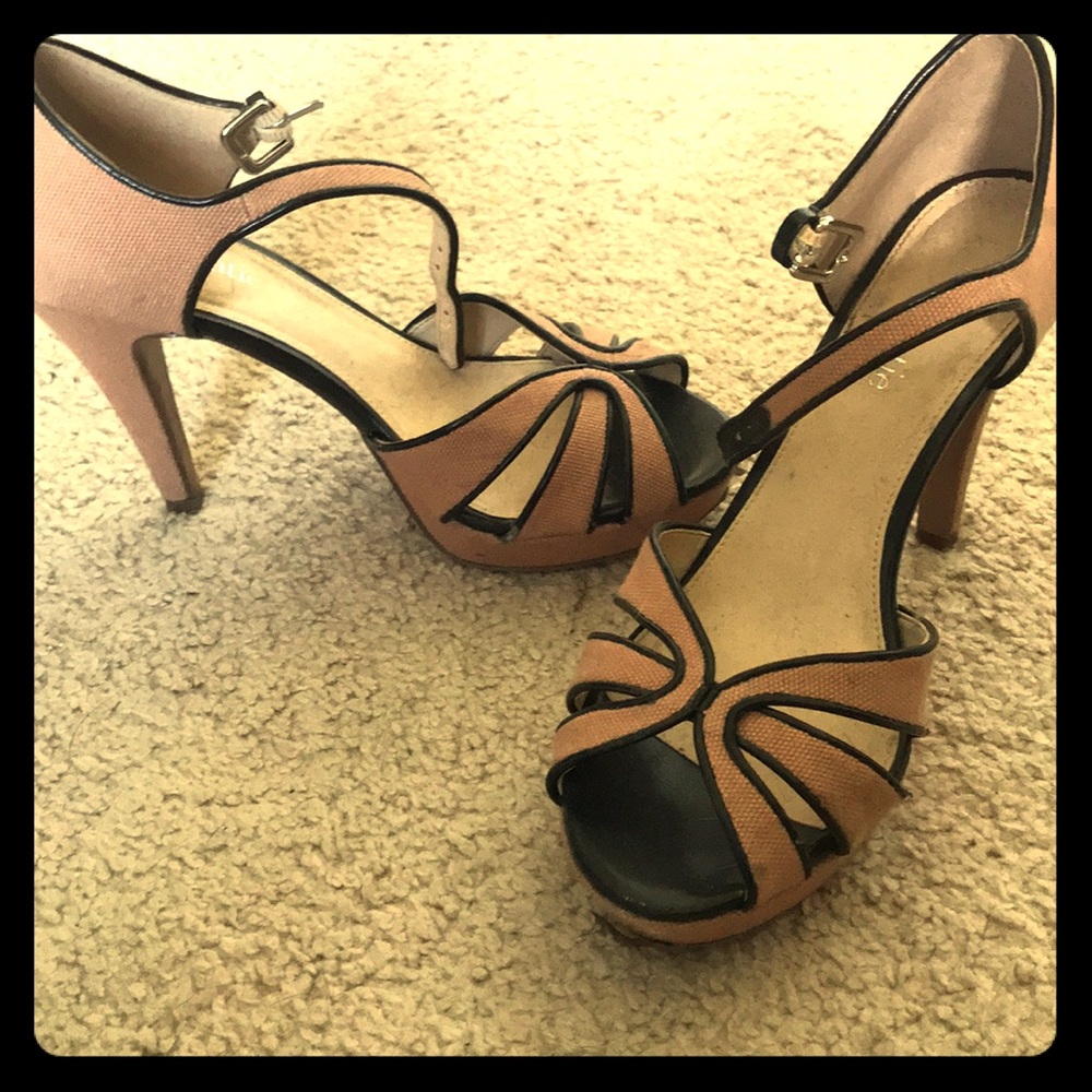 Heels!